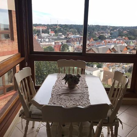 Flat Gramado Centro - Proximo Da Rua Coberta Lejlighed Eksteriør billede
