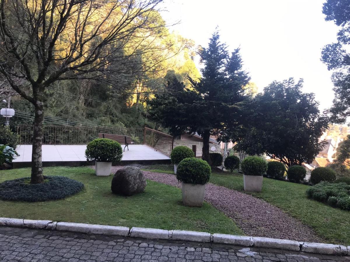 Flat Gramado Centro - Proximo Da Rua Coberta Lejlighed Eksteriør billede