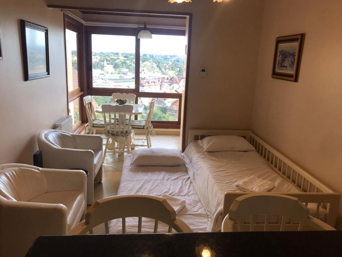 Flat Gramado Centro - Proximo Da Rua Coberta Lejlighed Eksteriør billede